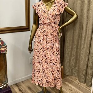 NWT Sofia Jeans Salmon Floral Ruffle Wrap Dress. Size Small.